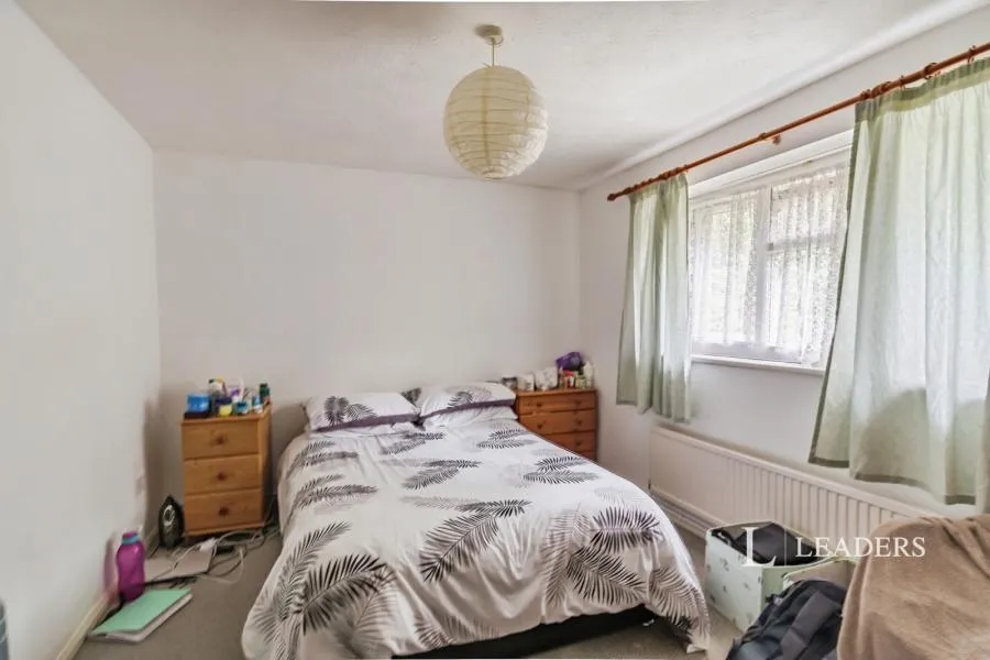 The Weald, East Grinstead, RH19, photo 9