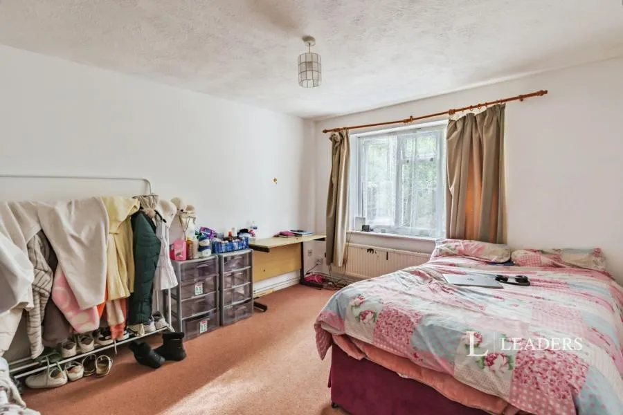 The Weald, East Grinstead, RH19, photo 11