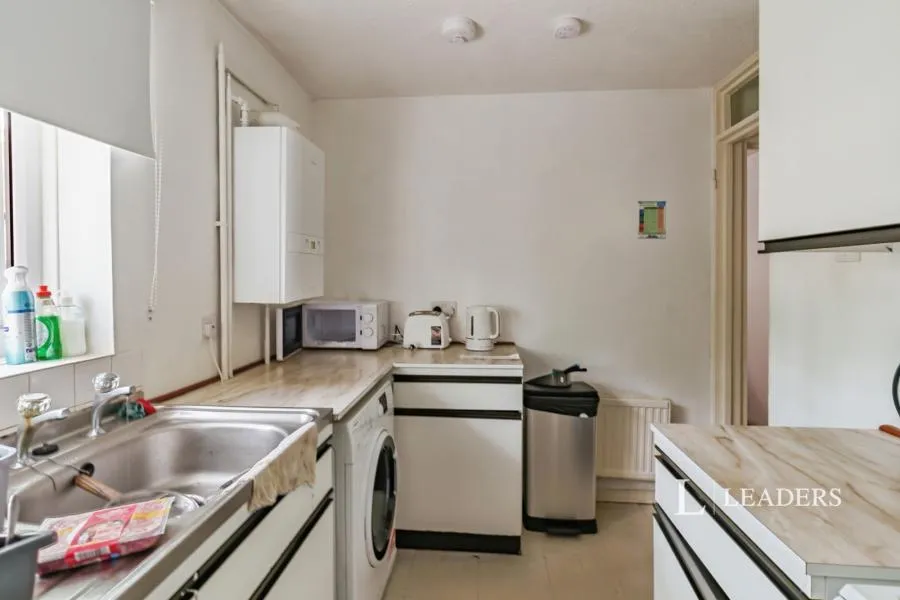 The Weald, East Grinstead, RH19, photo 7