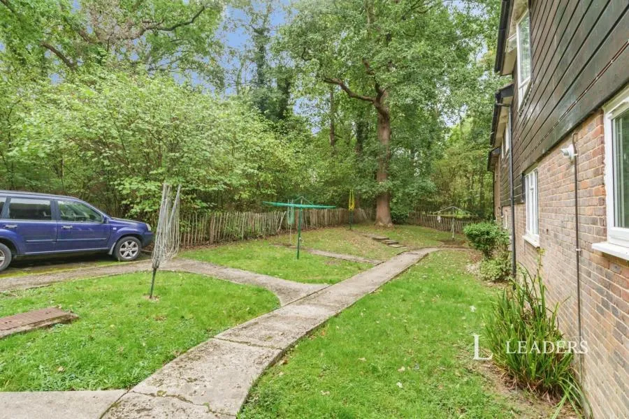 The Weald, East Grinstead, RH19, photo 2
