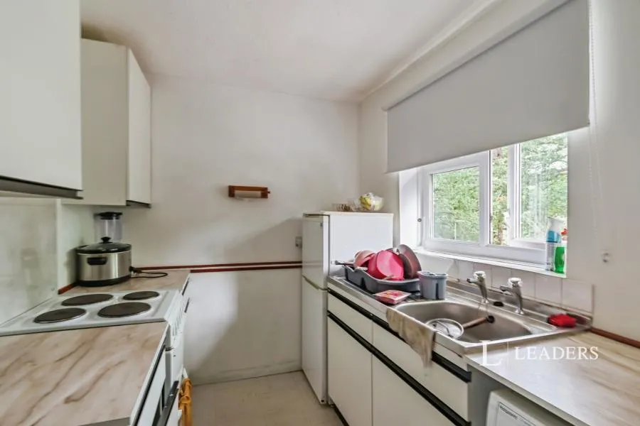 The Weald, East Grinstead, RH19, photo 6