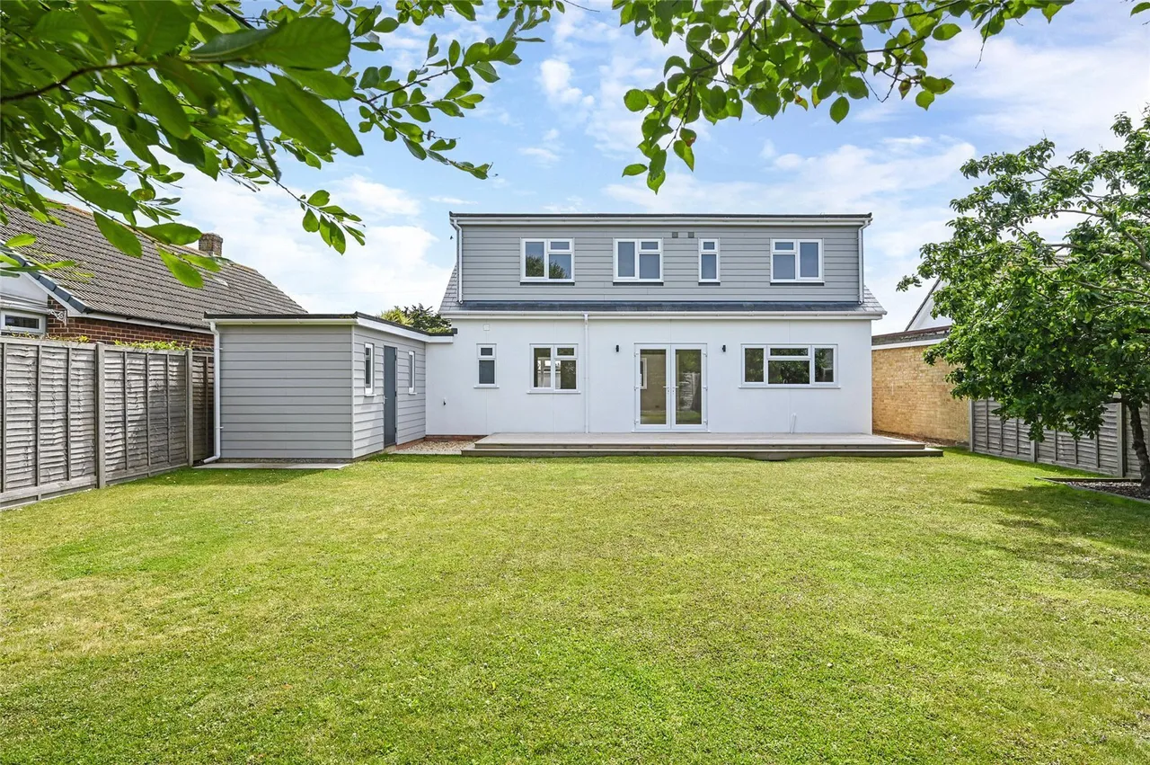Seafield Close, East Wittering, PO20, photo 12