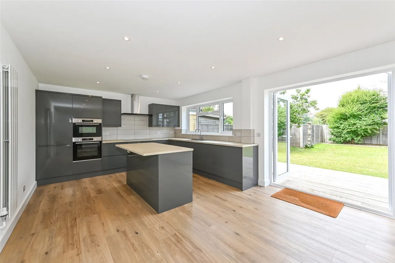 Seafield Close, East Wittering, PO20, photo 15