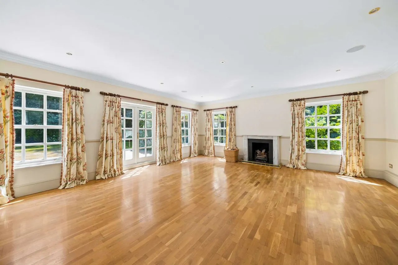 Hambledon Park, Hambledon, Godalming, Surrey, GU8 4ER, photo 3