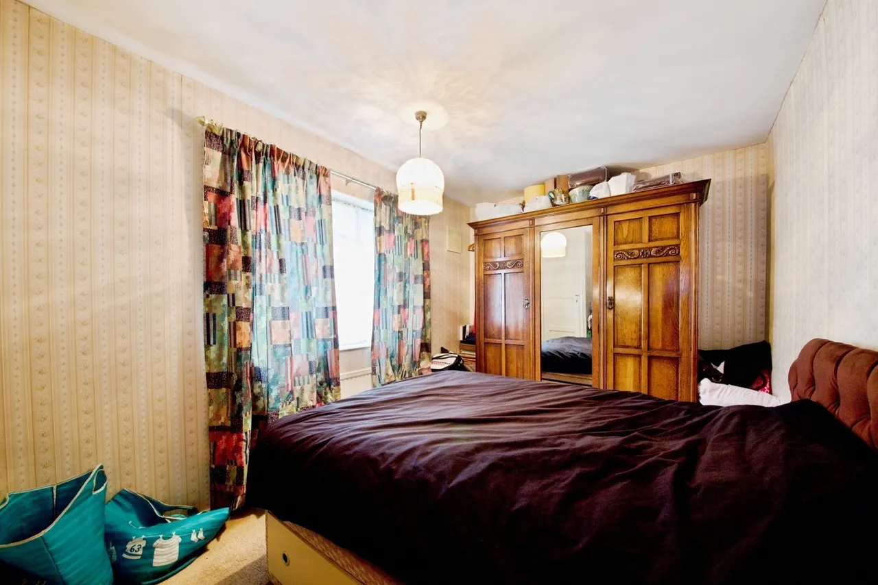 Meadgate Avenue, WOODFORD GREEN, Essex, IG8, photo 10