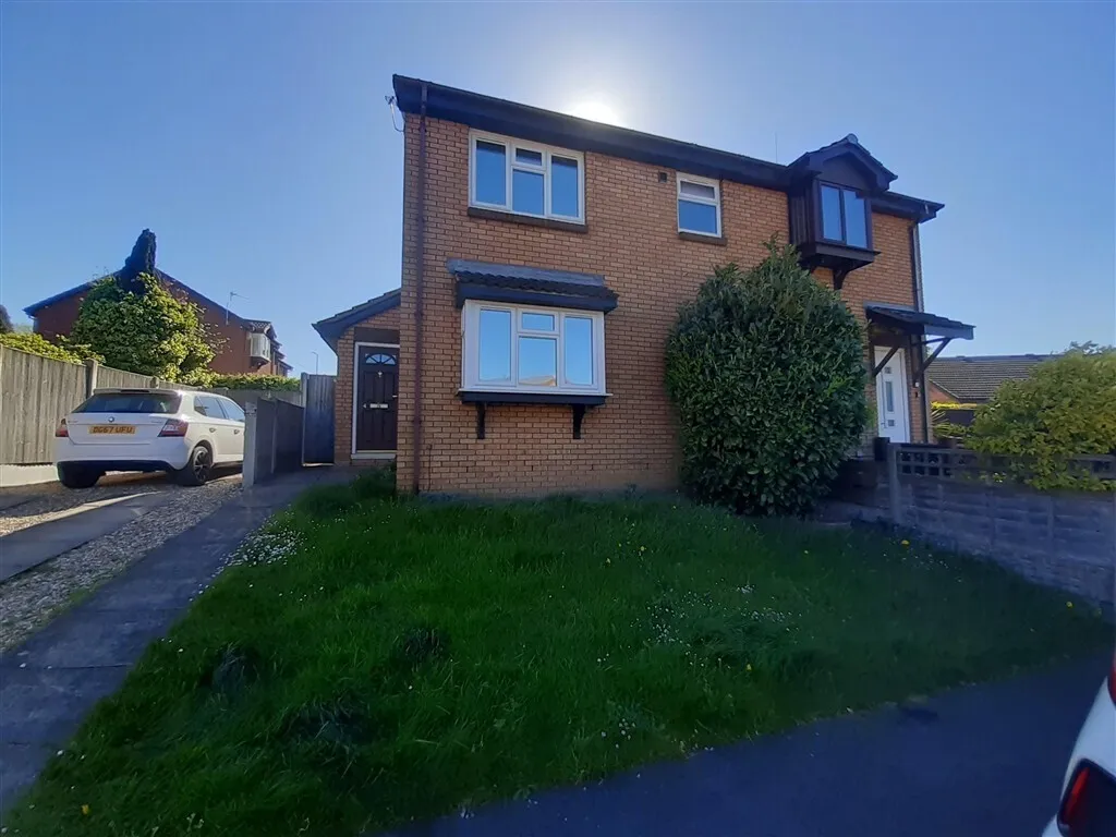 1 bed house for sale — Manor Farm Road, Crigglestone, WAKEFIELD