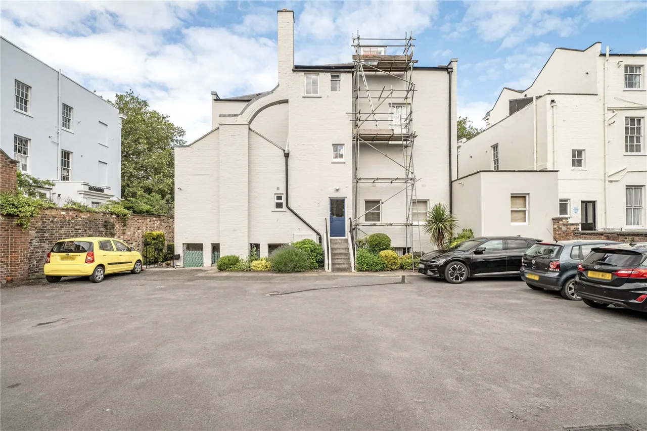 Pittville Lawn, Cheltenham, GL52, photo 17