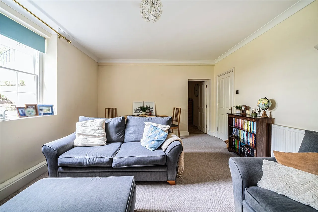 Pittville Lawn, Cheltenham, GL52, photo 7