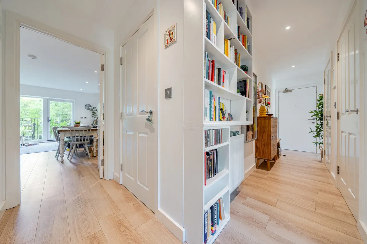 Brumwell Avenue, Woolwich, SE18, photo 11