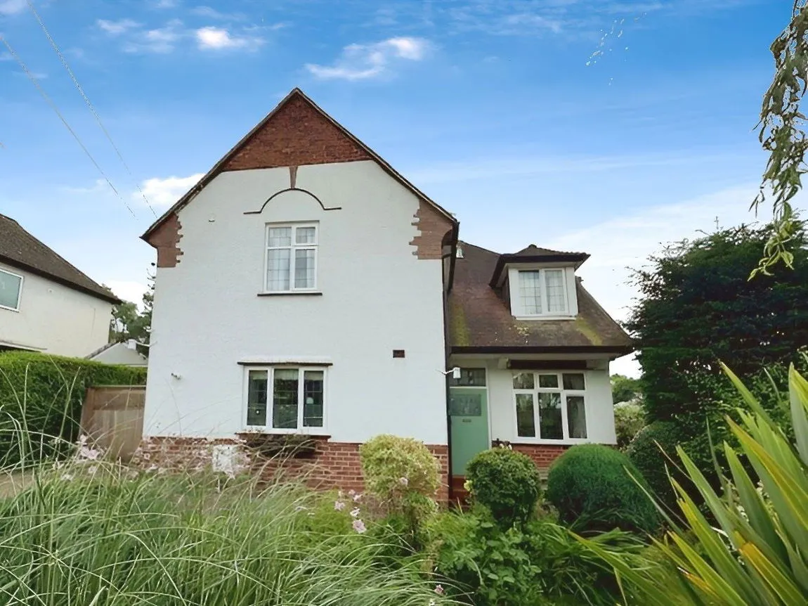 4 bed house for sale — The Avenue, Prestatyn, Denbighshire, LL19 9RD