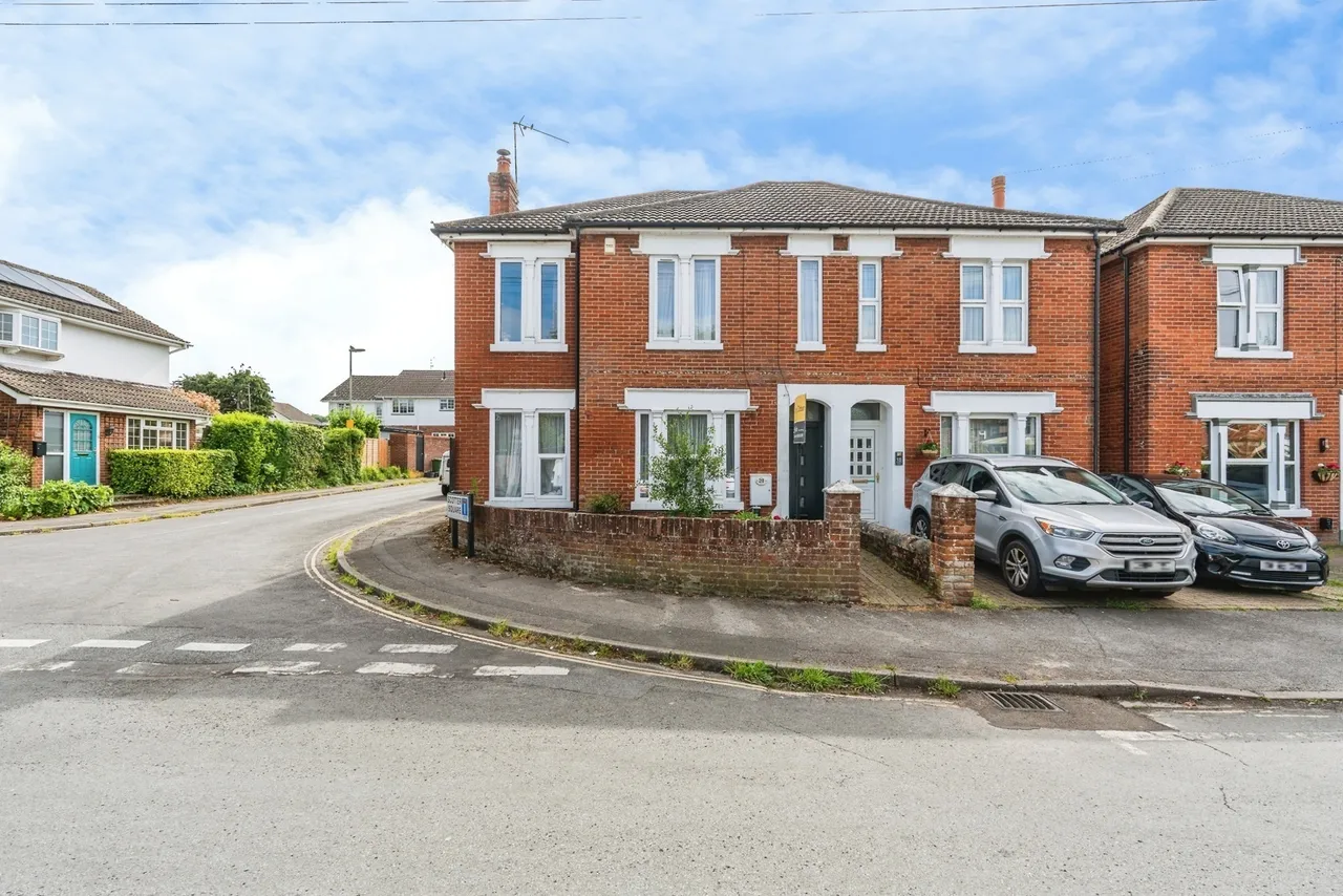 6 bed house for sale, Scotter Road, Bishopstoke, SO50