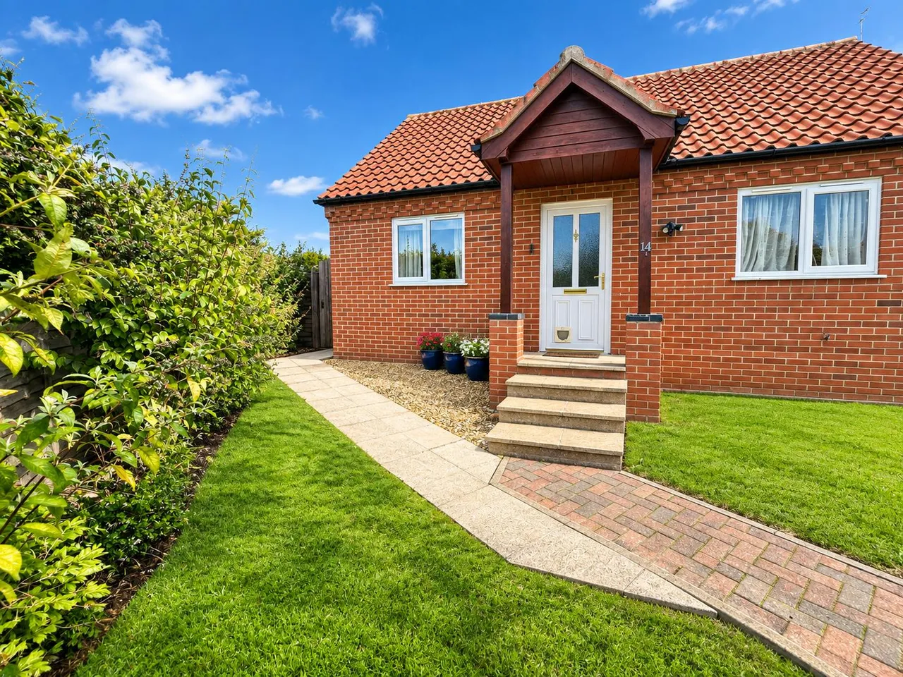 2 bed house to rent — Heath Lane, Mundesley, NORWICH