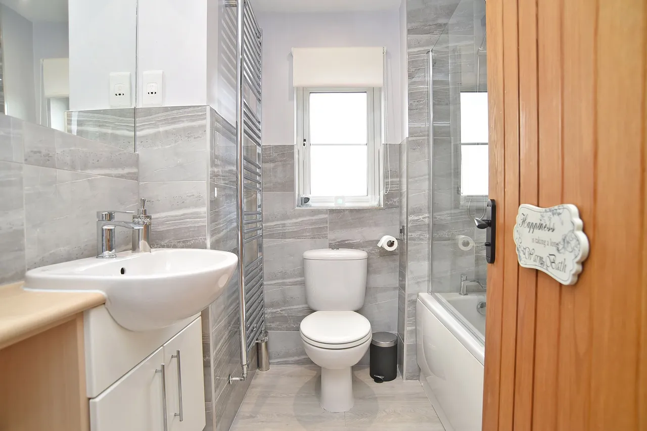 Sterling Chase, Knaresborough, HG5, photo 11