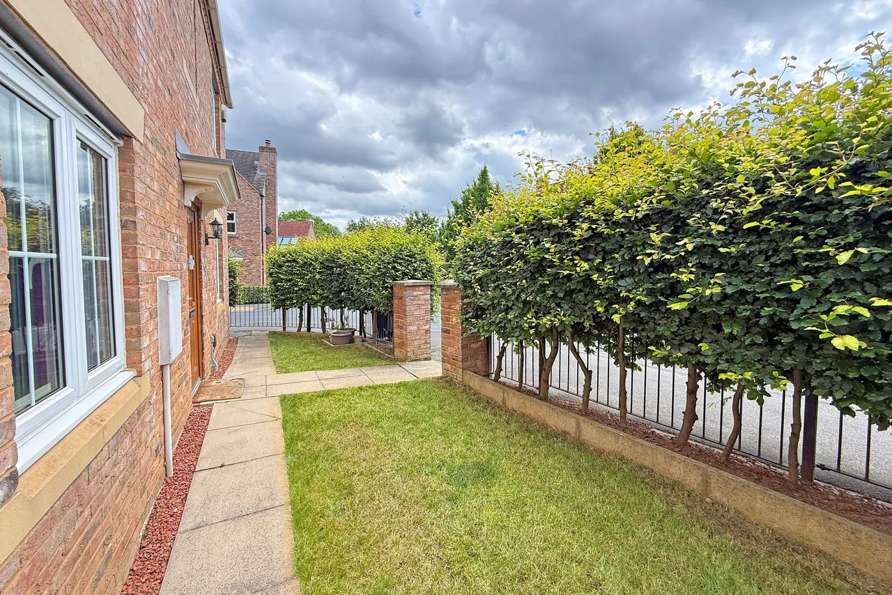 Sterling Chase, Knaresborough, HG5, photo 21