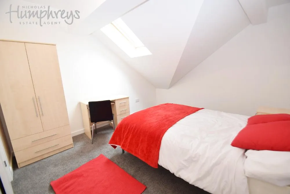 Lyme Valley Mews, Newcastle-Under-Lyme, ST5, photo 8