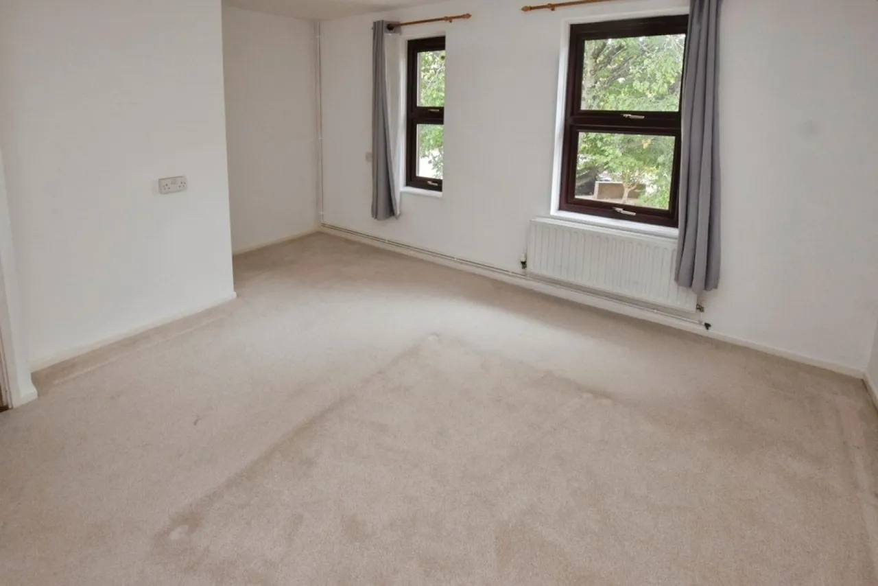 Commercial Road, EX2, photo 4