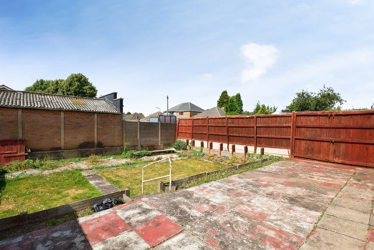 Uplands Avenue, Willenhall, WV13, photo 19