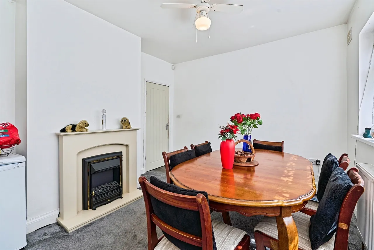 Uplands Avenue, Willenhall, WV13, photo 5