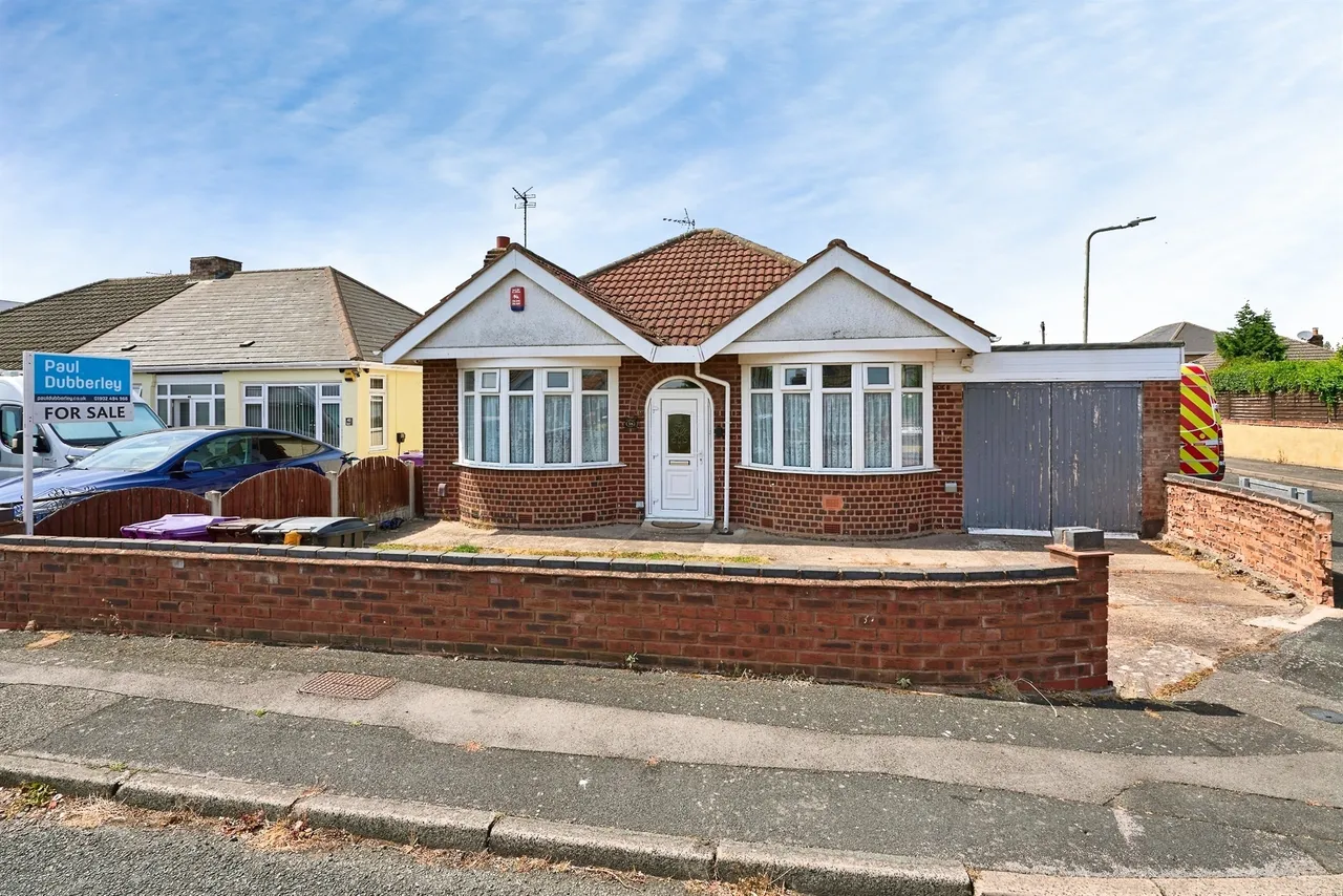 2 bed house for sale, Uplands Avenue, Willenhall, WV13