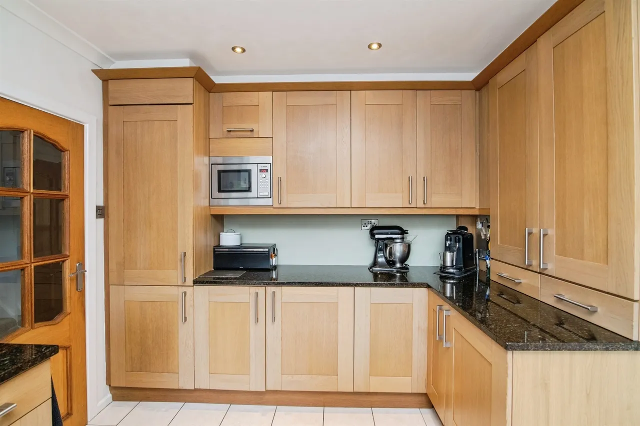 Queslett Road, Great Barr, Birmingham, photo 8