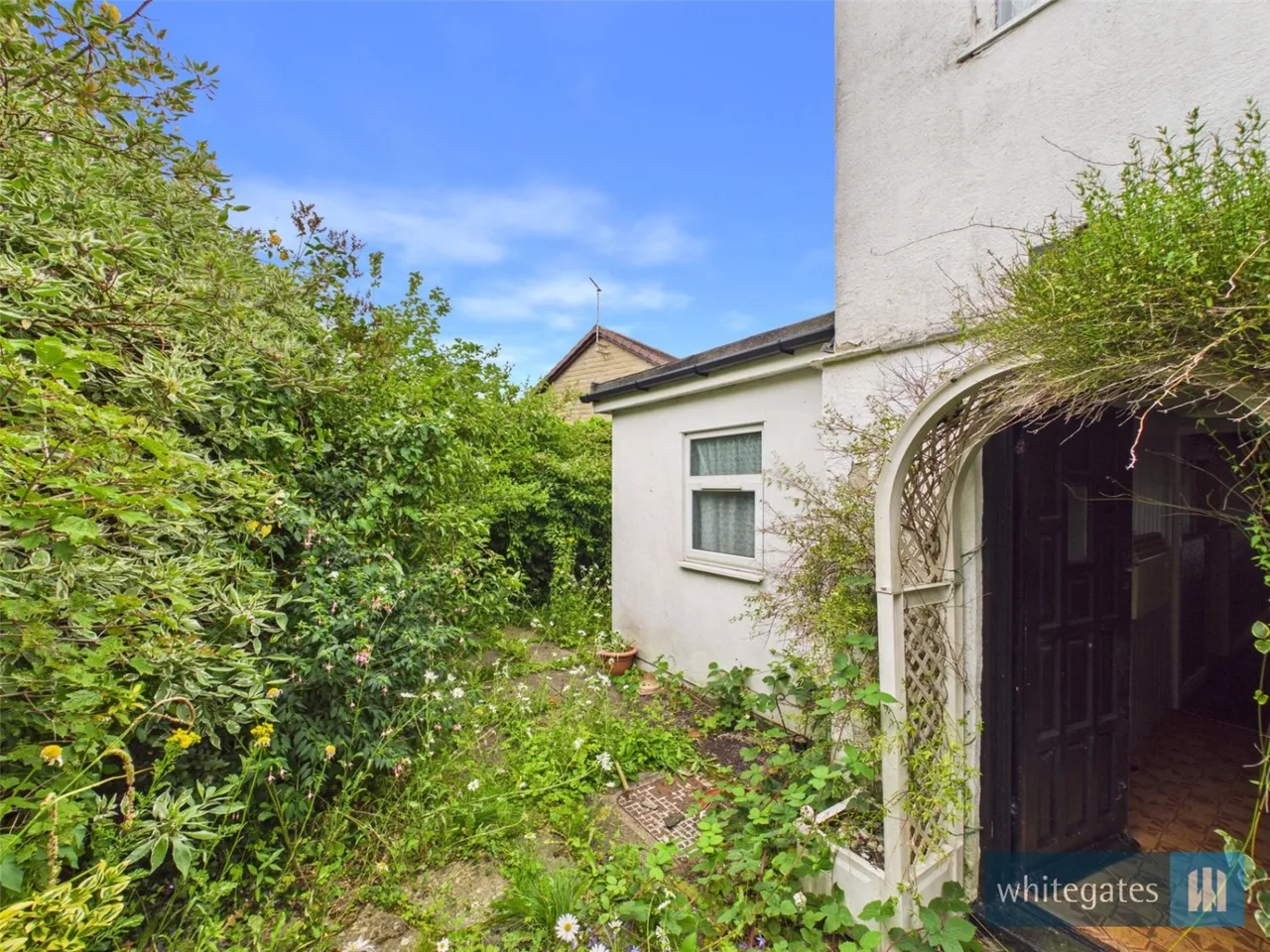 Bradford Road, Idle, BD10, photo 11