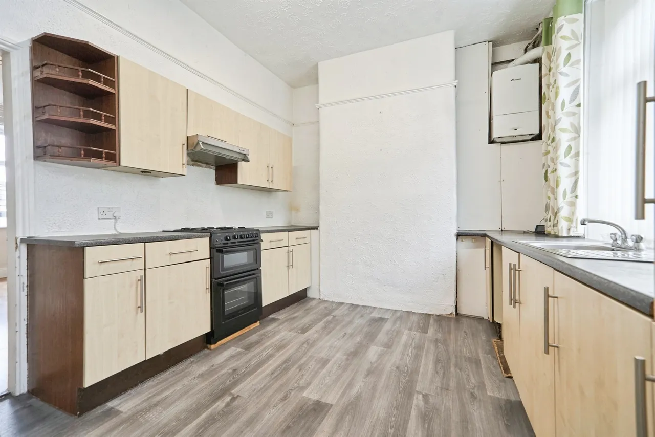 School Street, Pudsey, LS28, photo 5