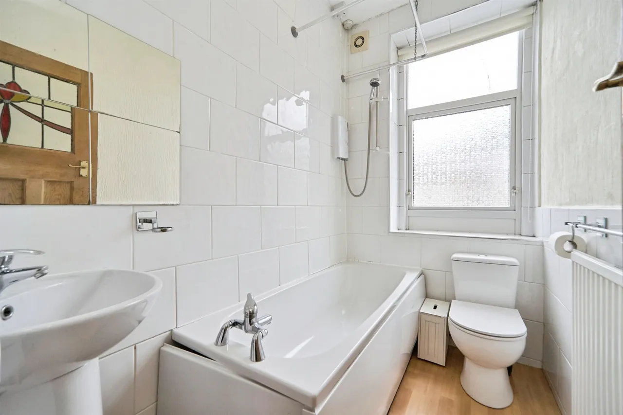 School Street, Pudsey, LS28, photo 8