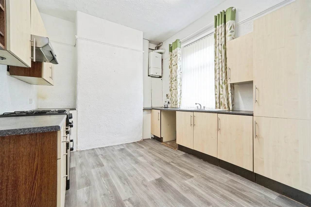School Street, Pudsey, LS28, photo 14