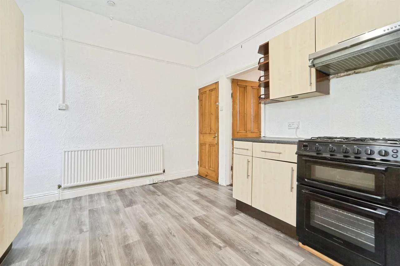 School Street, Pudsey, LS28, photo 6