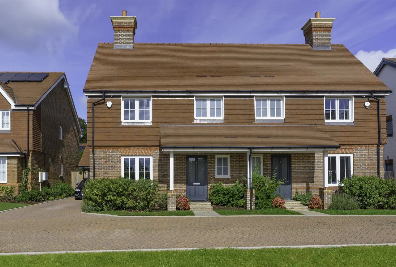Bostocks Close, Cranleigh, GU6, photo 8
