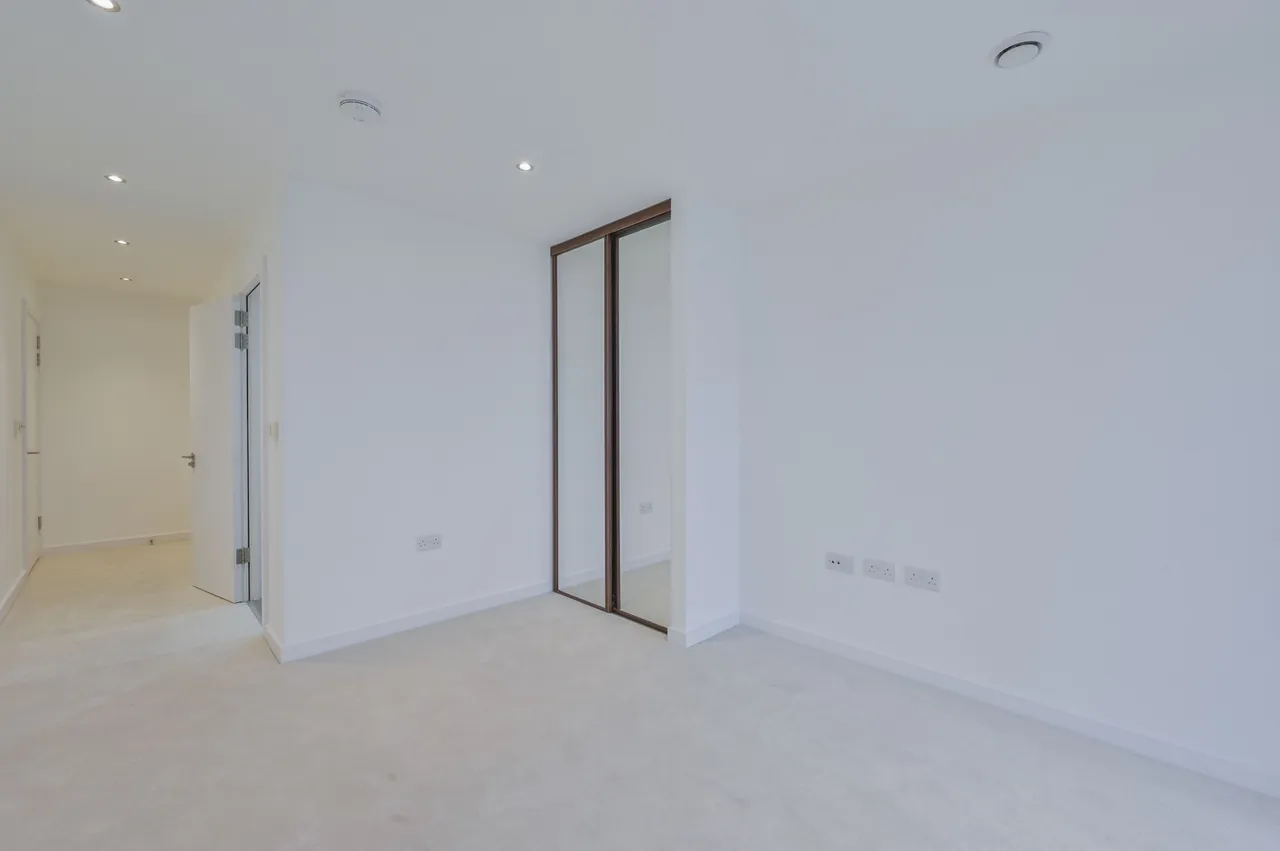 Apartment 32, Glenbrook Apartments, London, photo 5