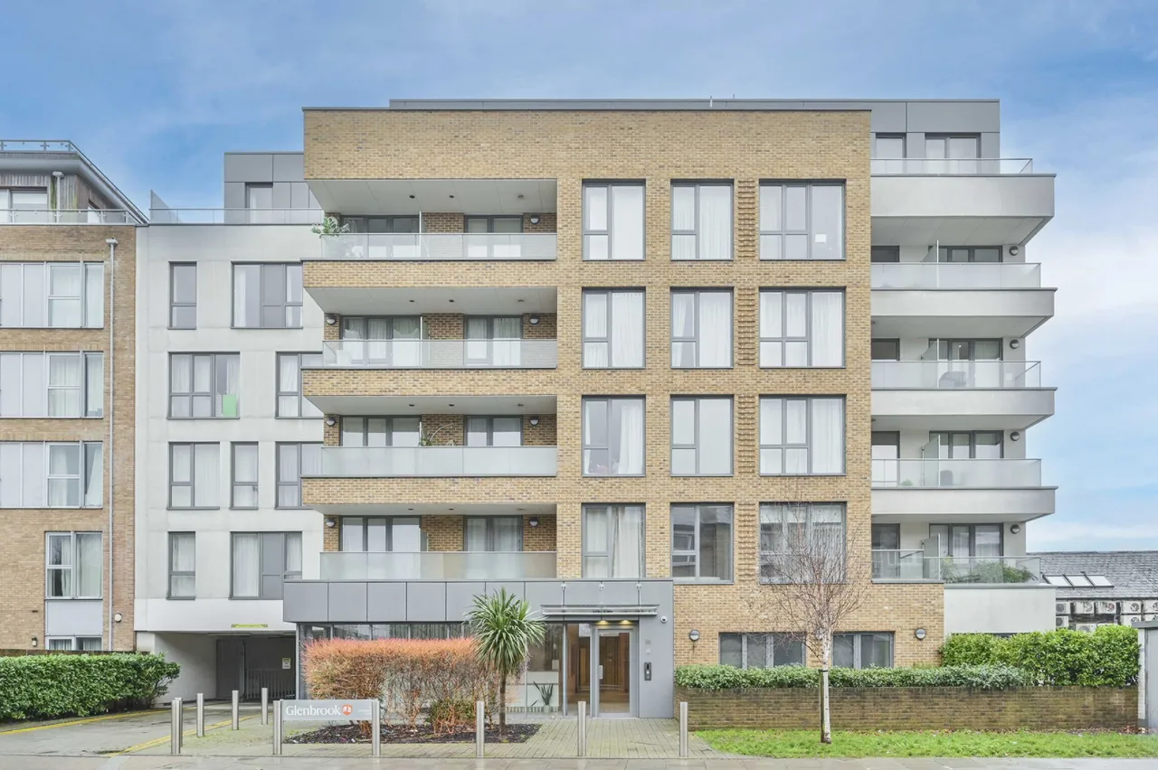 Apartment 32, Glenbrook Apartments, London, photo 10