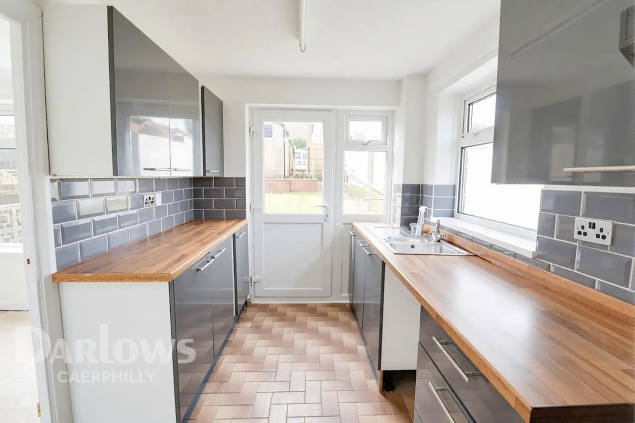 Carmarthen Court, Caerphilly, photo 16