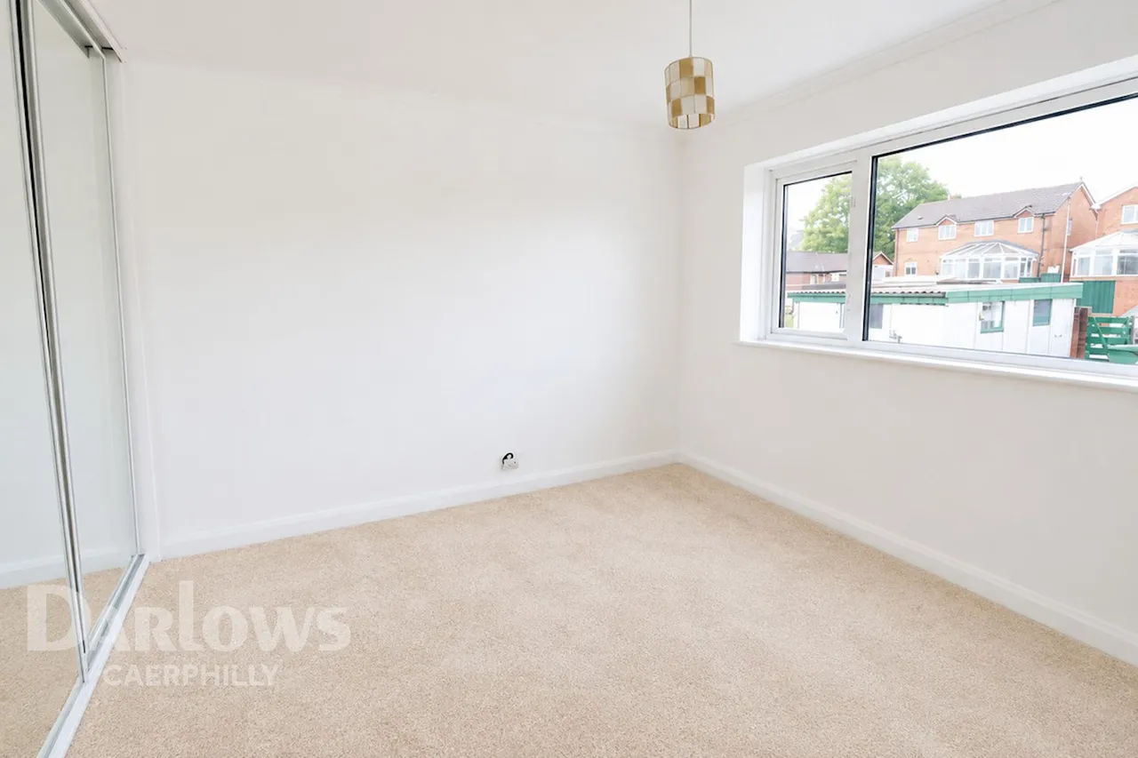 Carmarthen Court, Caerphilly, photo 6