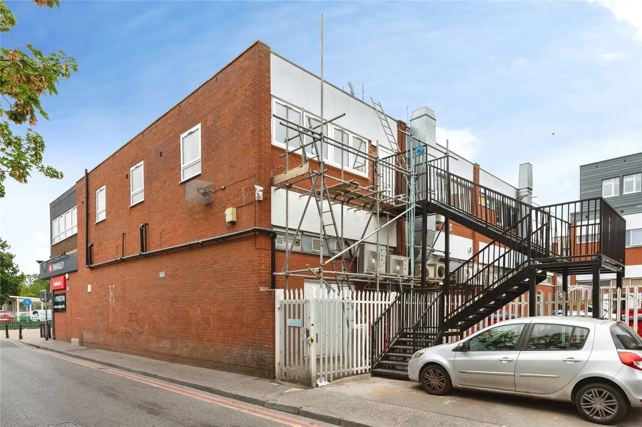 London Road, BR8, photo 10