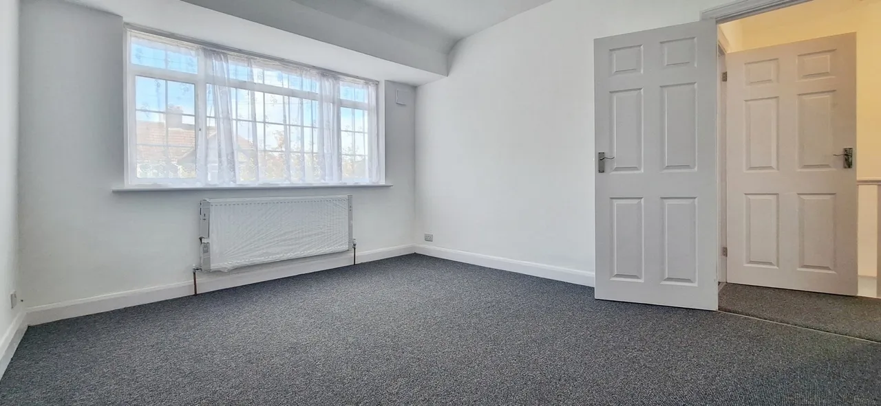 Kingsley Avenue, Southall, UB1, photo 12