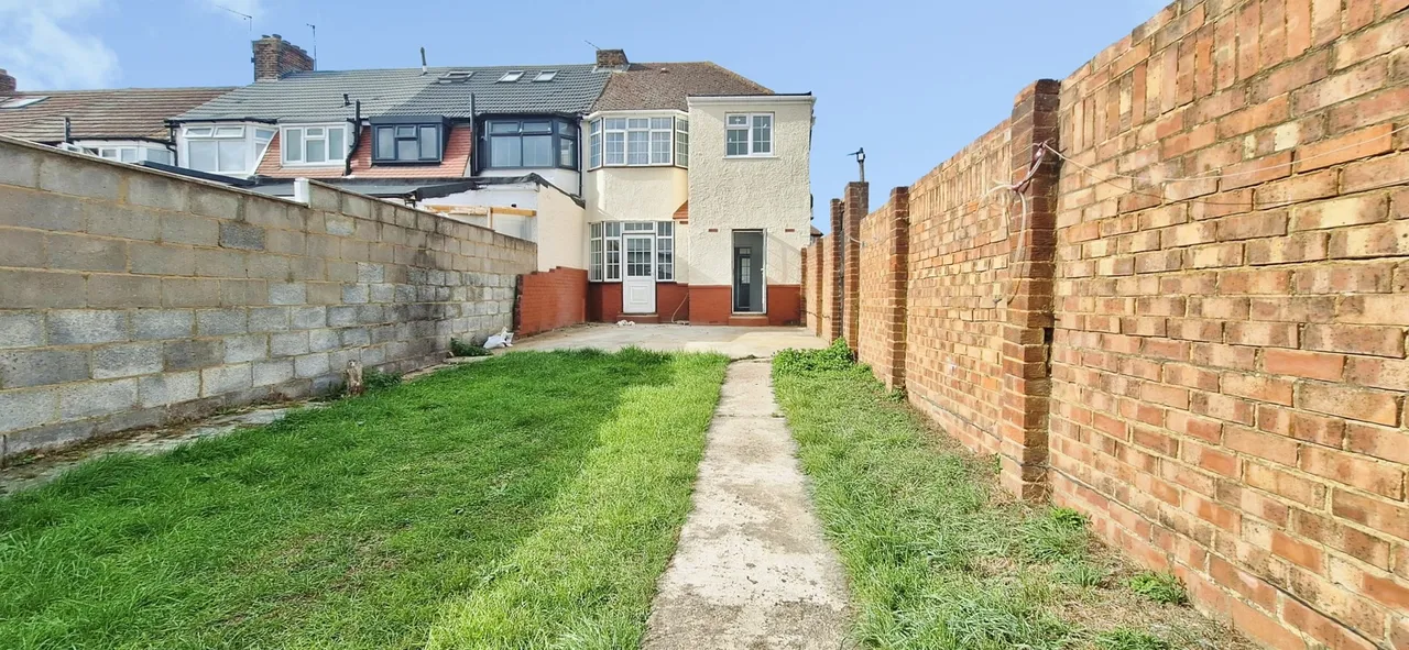 Kingsley Avenue, Southall, UB1, photo 17