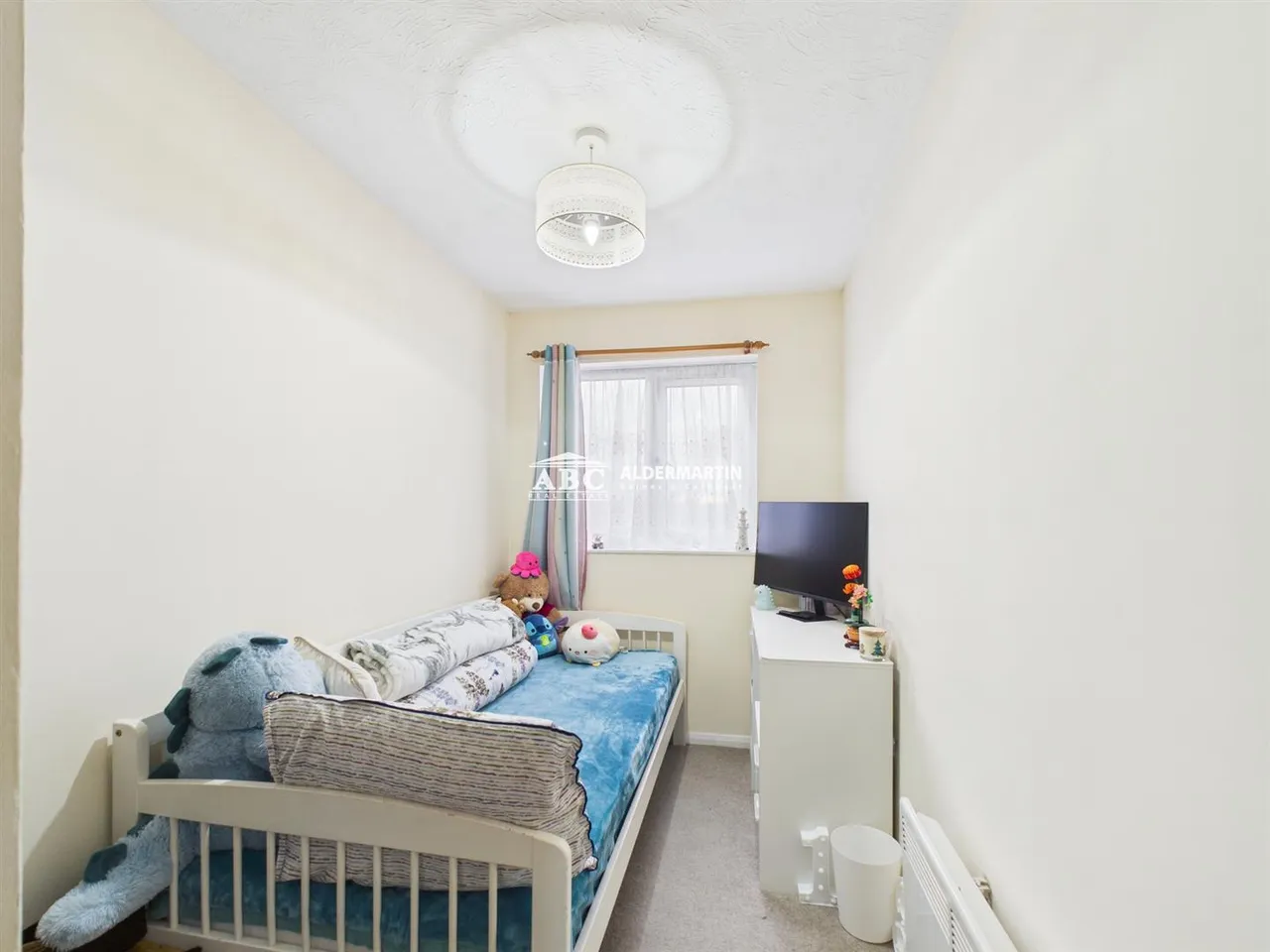 Gatting Close, Edgware, photo 6