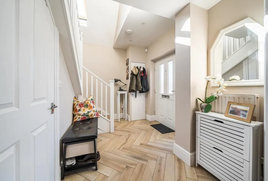 Victory Avenue, Morden, SM4, photo 17