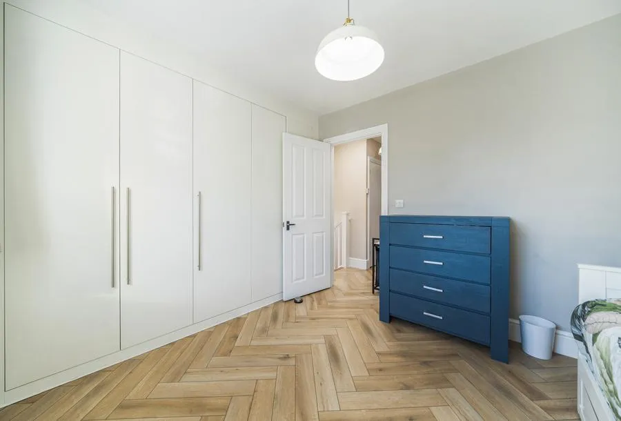 Victory Avenue, Morden, SM4, photo 15