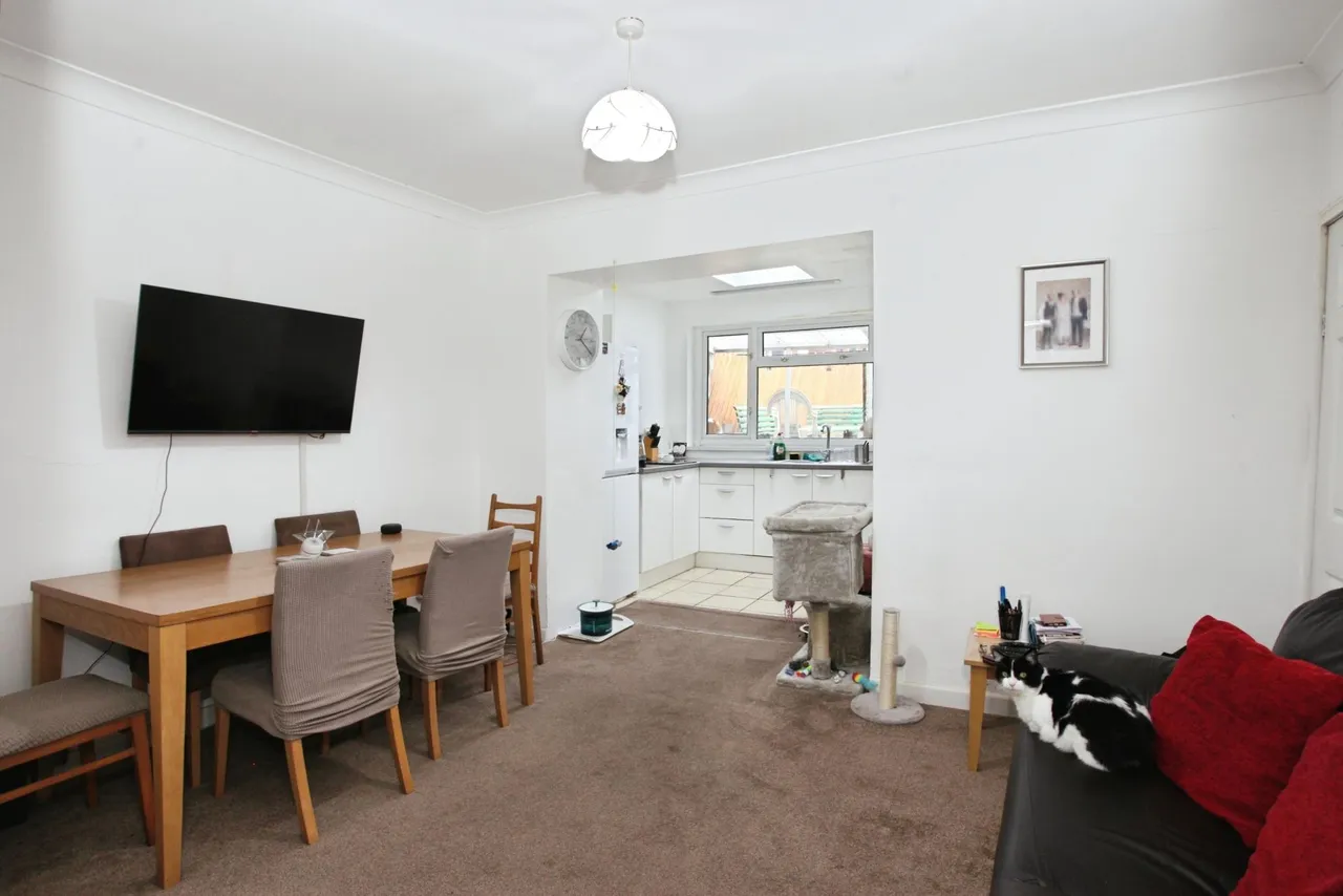 Abertillery Road, Abertillery, NP13, photo 7