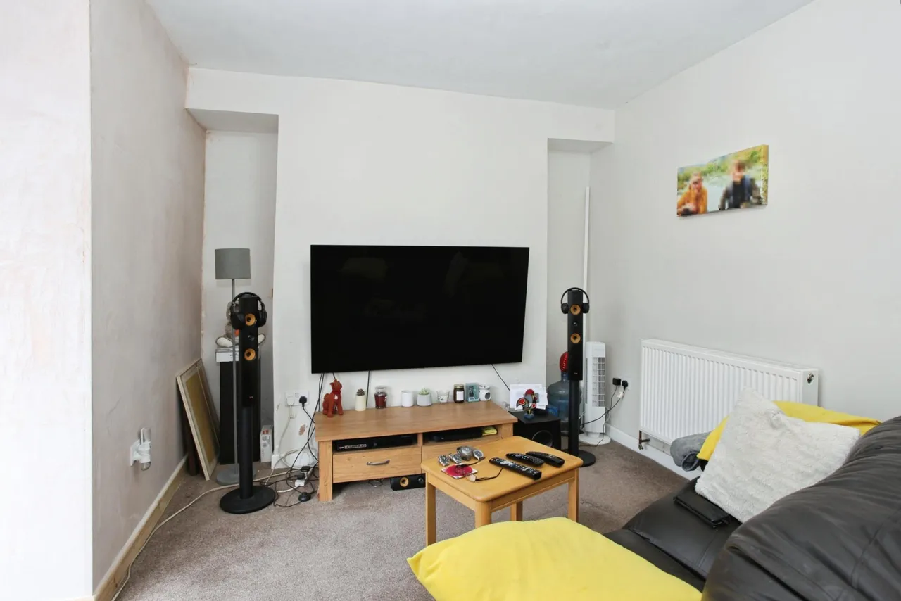 Abertillery Road, Abertillery, NP13, photo 5