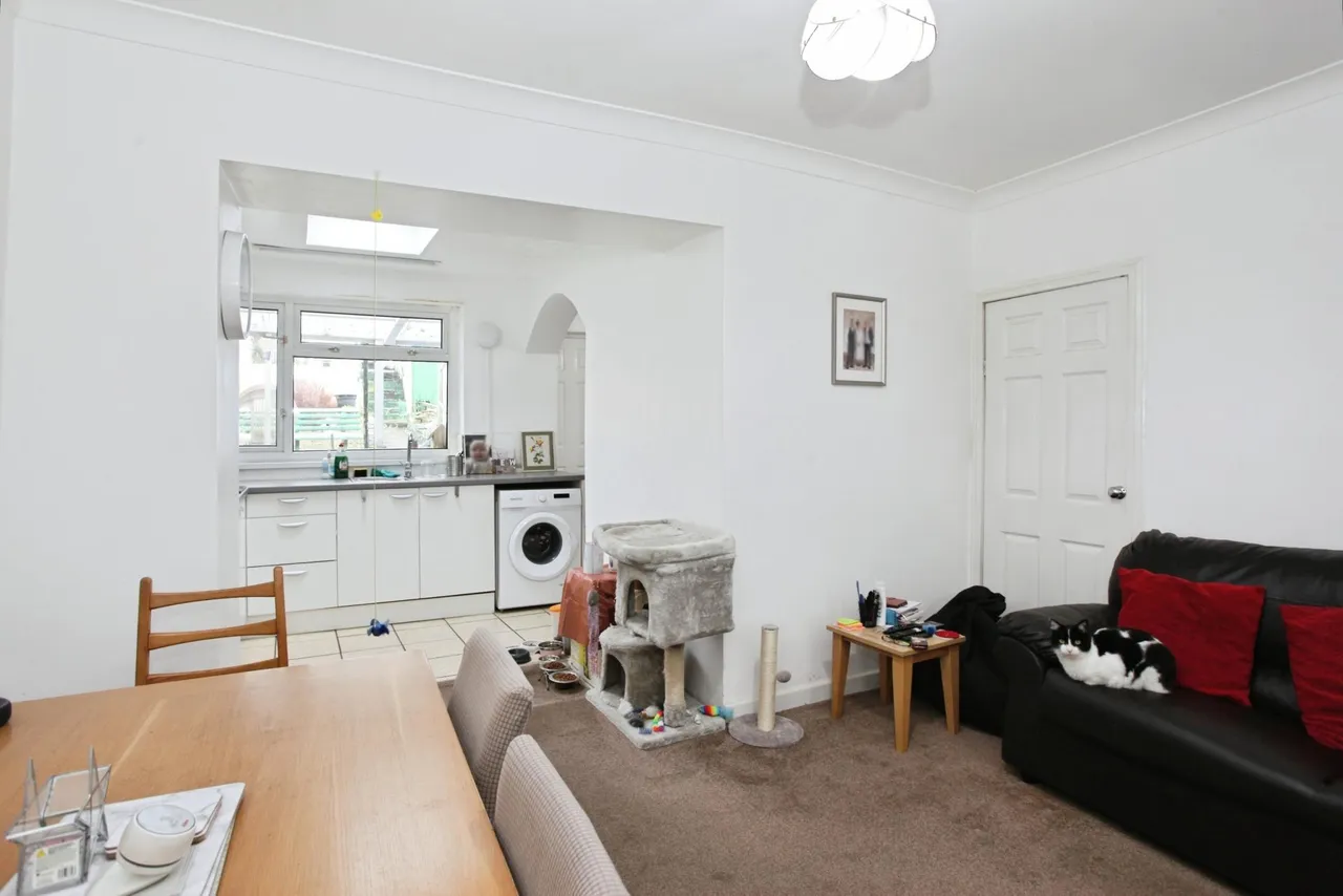 Abertillery Road, Abertillery, NP13, photo 9
