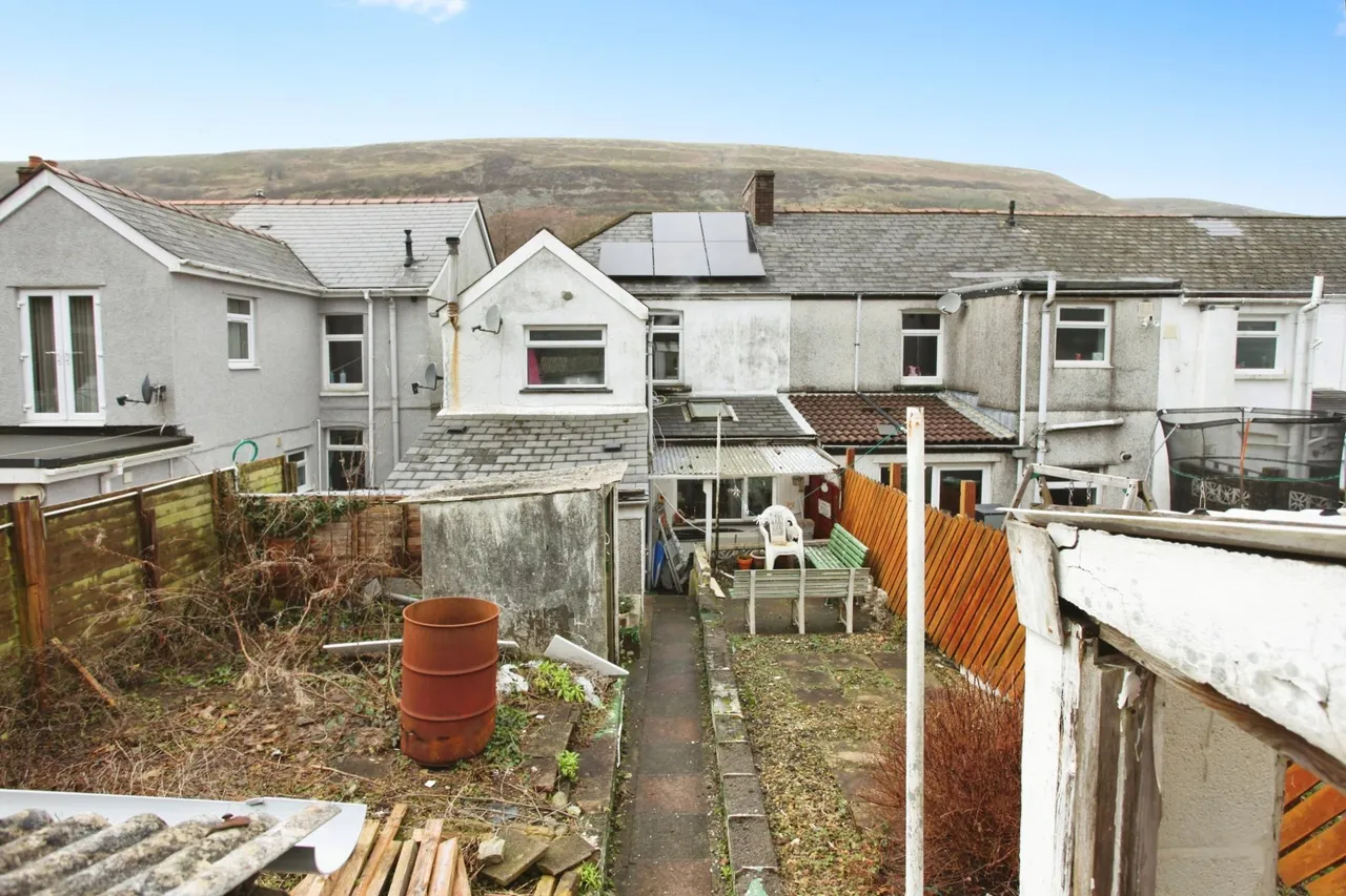 Abertillery Road, Abertillery, NP13, photo 26