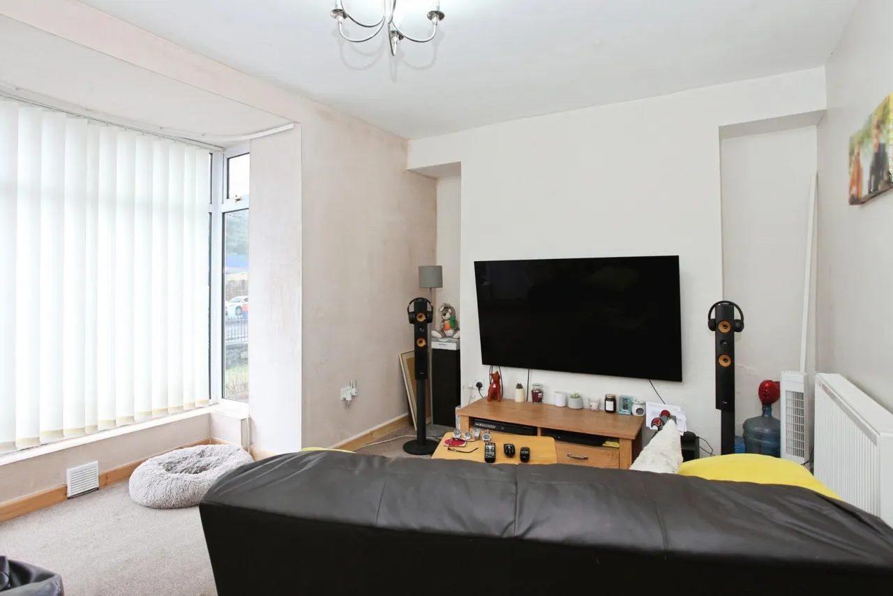 Abertillery Road, Abertillery, NP13, photo 4