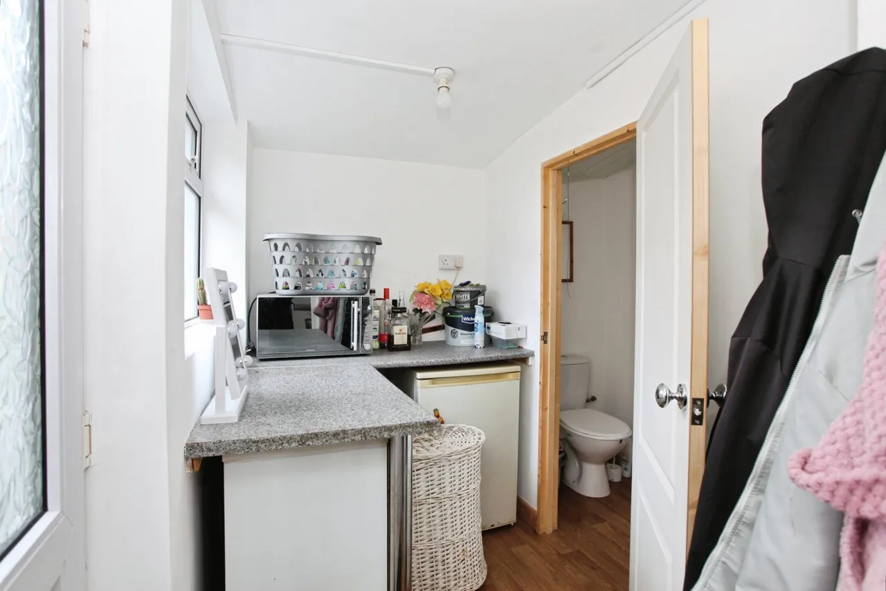 Abertillery Road, Abertillery, NP13, photo 13