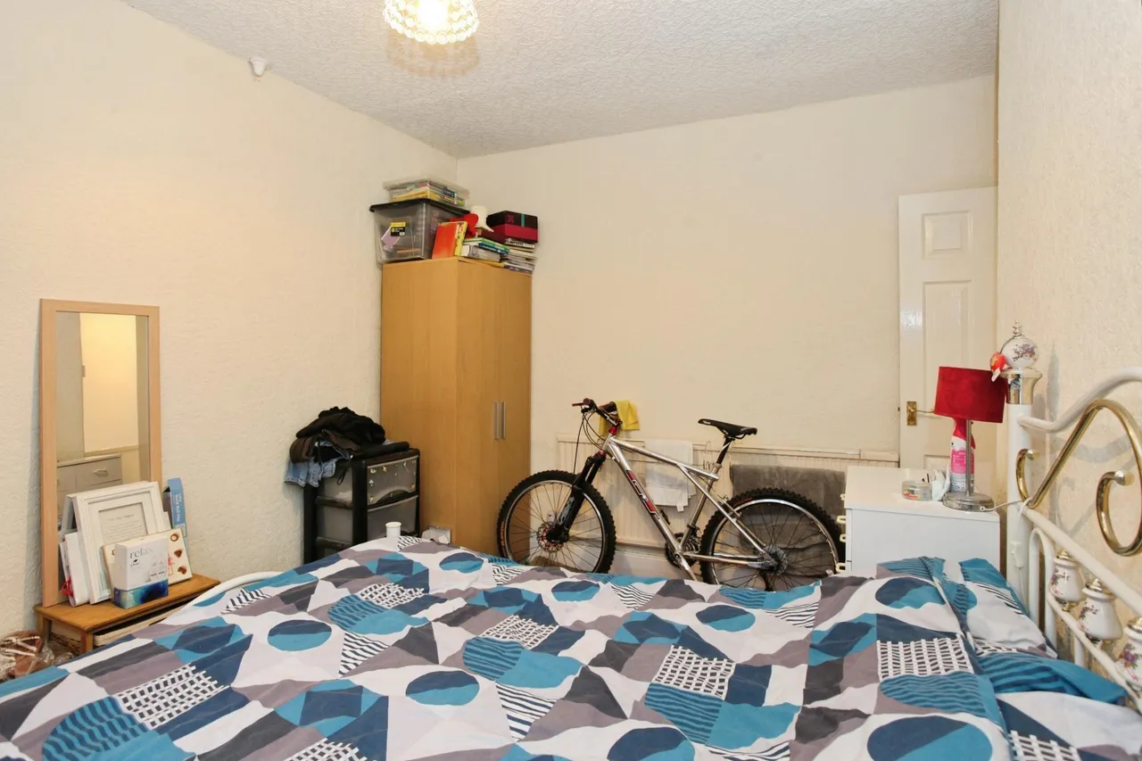 Abertillery Road, Abertillery, NP13, photo 21