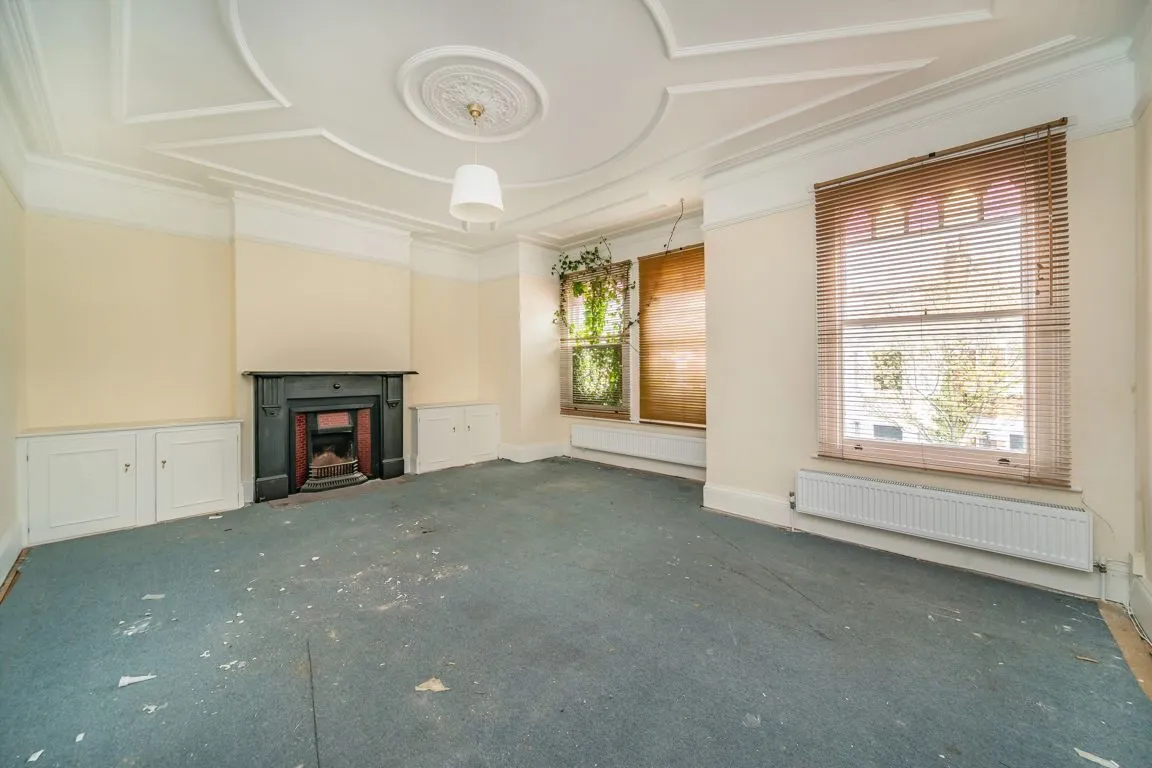 Boundaries Road, SW12, photo 2