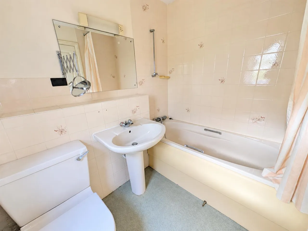 Knights Meadow, Uckfield, TN22, photo 18