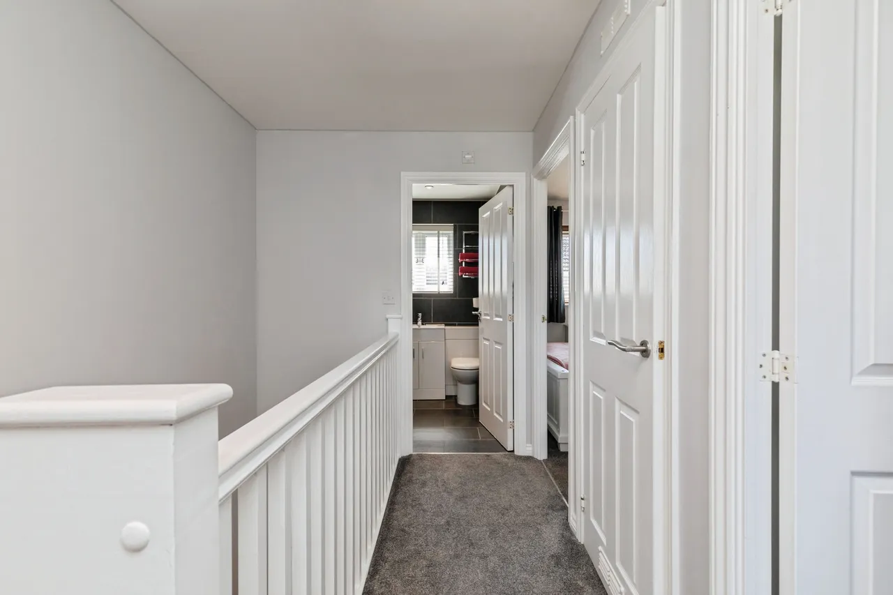 Royal Field Close, Chippenham, SN14, photo 11